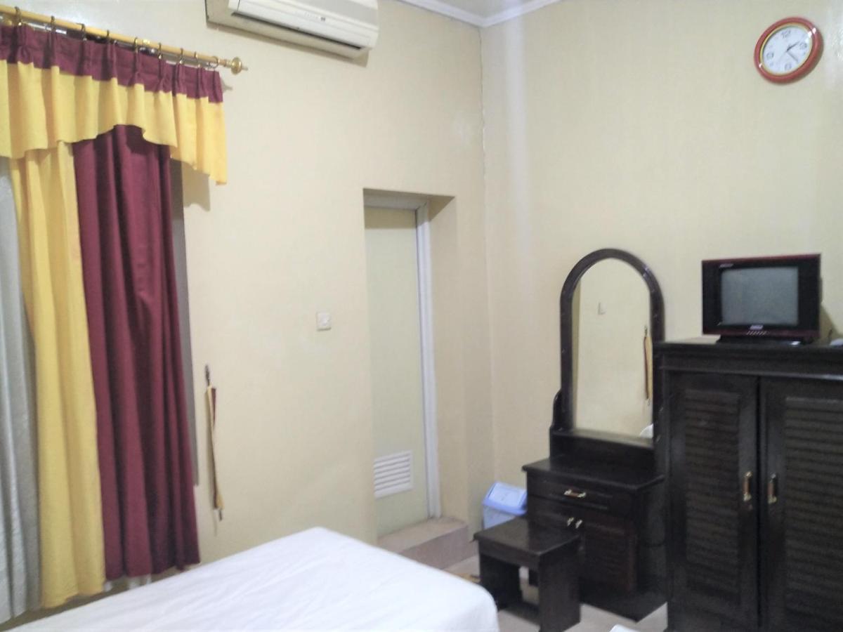 Hotel Pekalongan Syariah Mitra Reddoorz Esterno foto